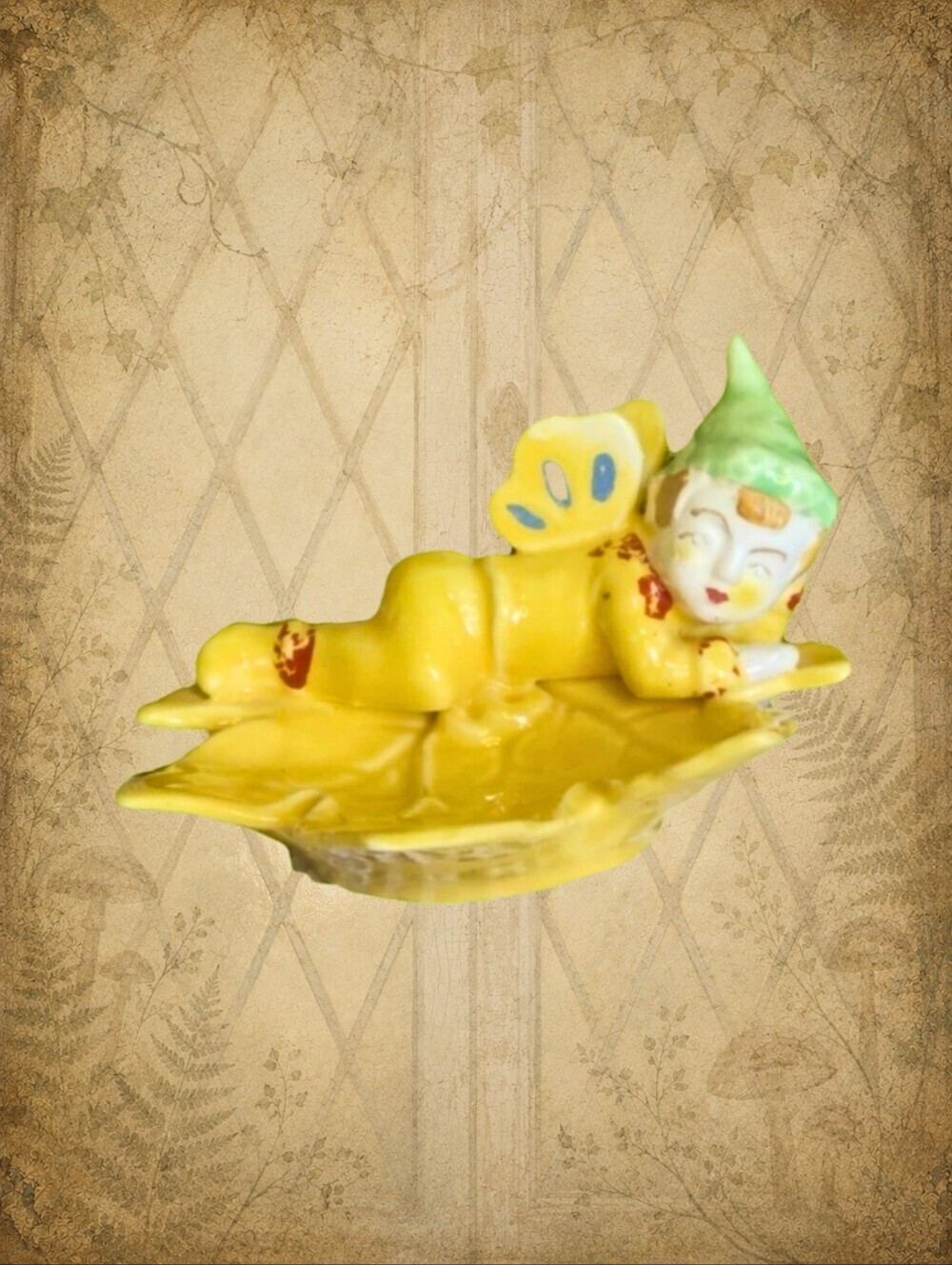 Forgotten Gardens 🥀🧚‍♀️ MK Vintage Yellow Leaf Fairy Elf Pixie Trinket Dish